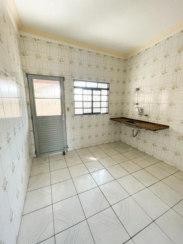 Casa, Vale das Amendoeiras, 2 Quartos, 1 Vaga