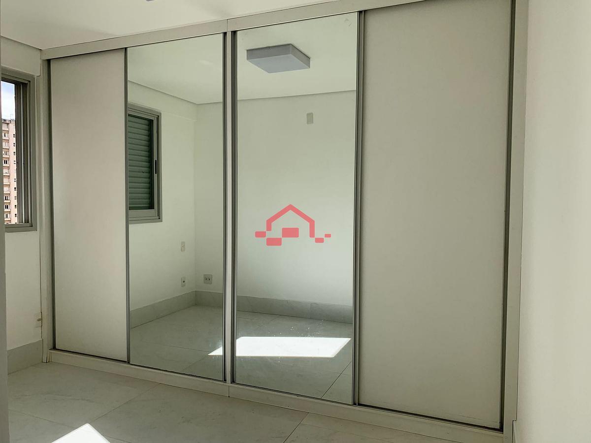 Apartamento, Funcionários, 2 Quartos, 2 Vagas, 2 Suítes