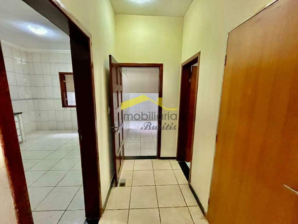 Casa, Buritis, 3 Quartos, 4 Vagas, 1 Suíte