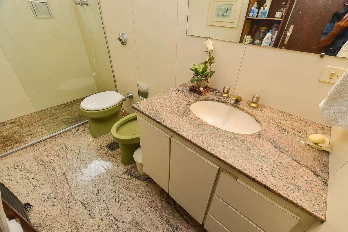 Apartamento, Lourdes, 4 Quartos, 2 Vagas, 1 Suíte