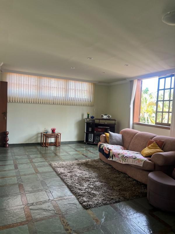 Casa, Luxemburgo, 4 Quartos, 3 Vagas, 2 Suítes