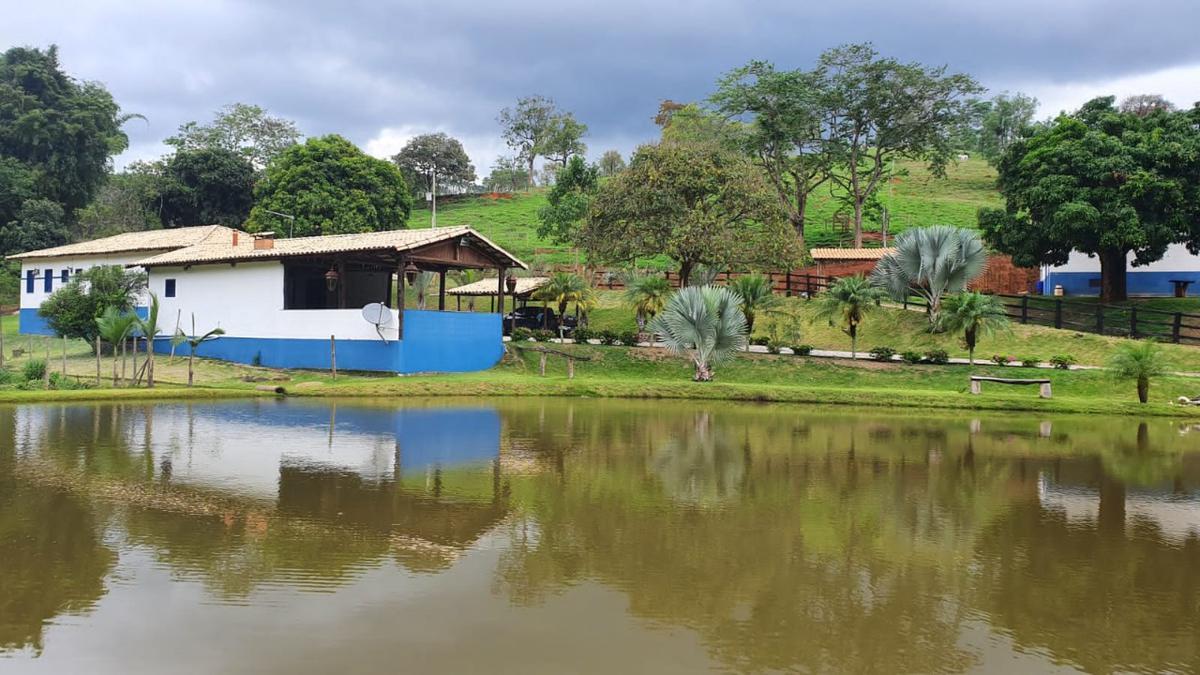 Fazenda, Centro, 3 Quartos, 0 Vaga, 2 Suítes