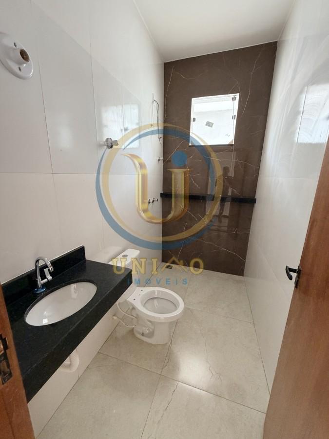 Casa, Centro, 3 Quartos, 2 Vagas, 1 Suíte