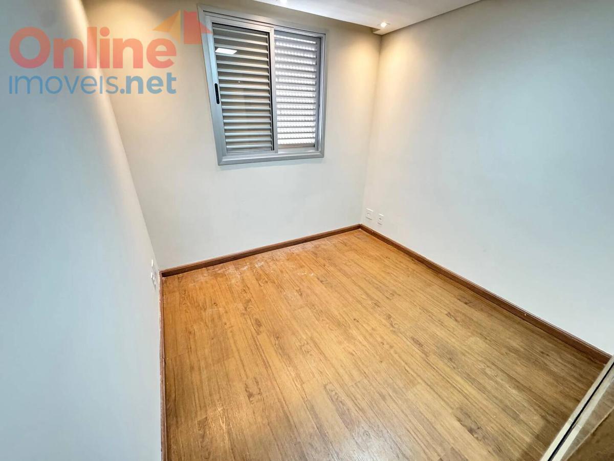 Apartamento, Fernão Dias, 3 Quartos, 0 Vaga, 1 Suíte