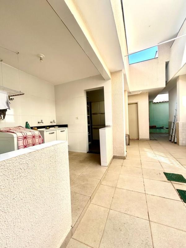 Casa, Alípio de Melo, 5 Quartos, 2 Vagas, 3 Suítes