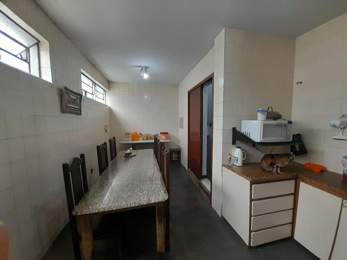Casa, Sagrada Família, 6 Quartos, 4 Vagas, 4 Suítes
