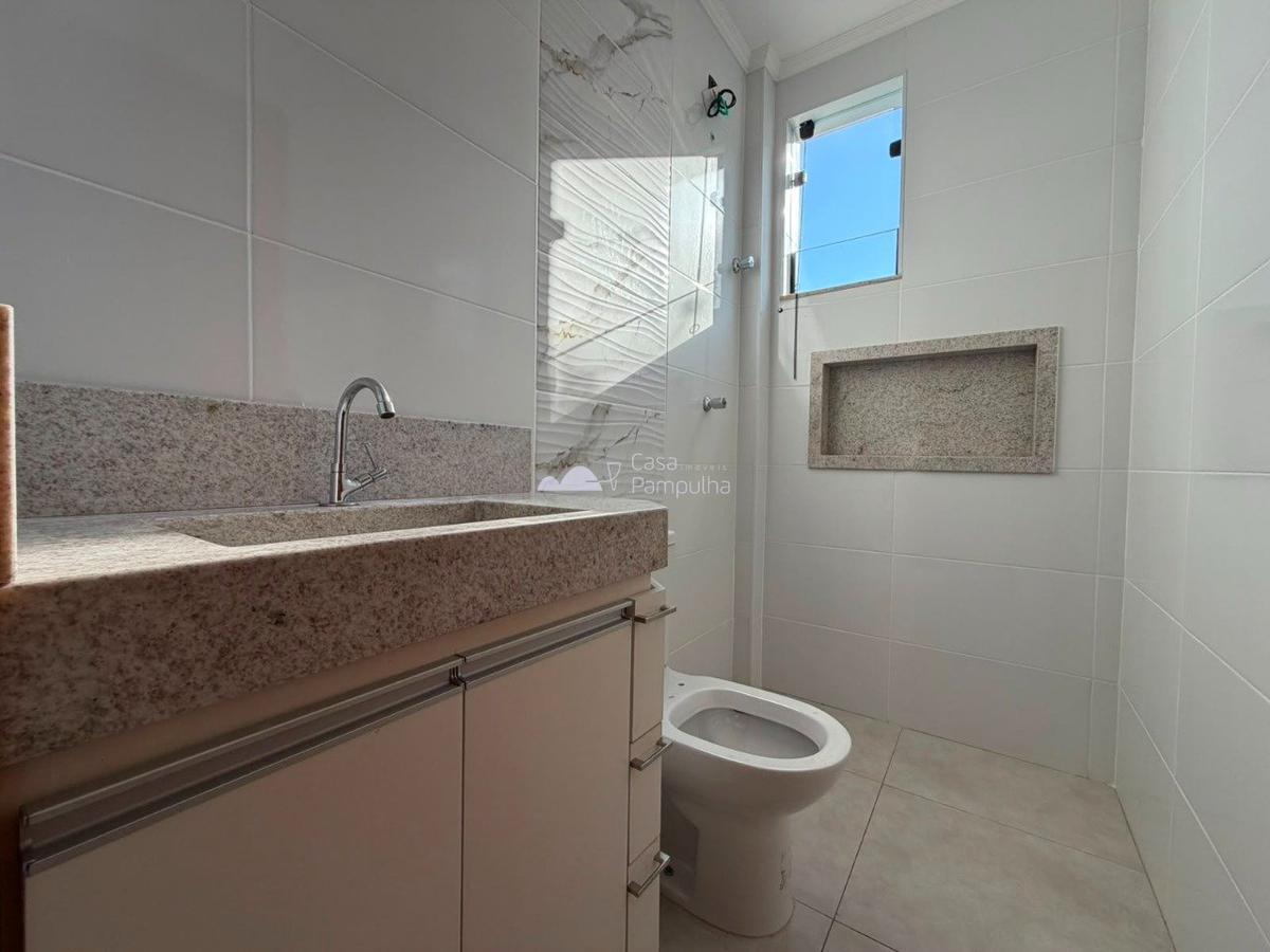 Casa, Candelária, 3 Quartos, 2 Vagas, 1 Suíte