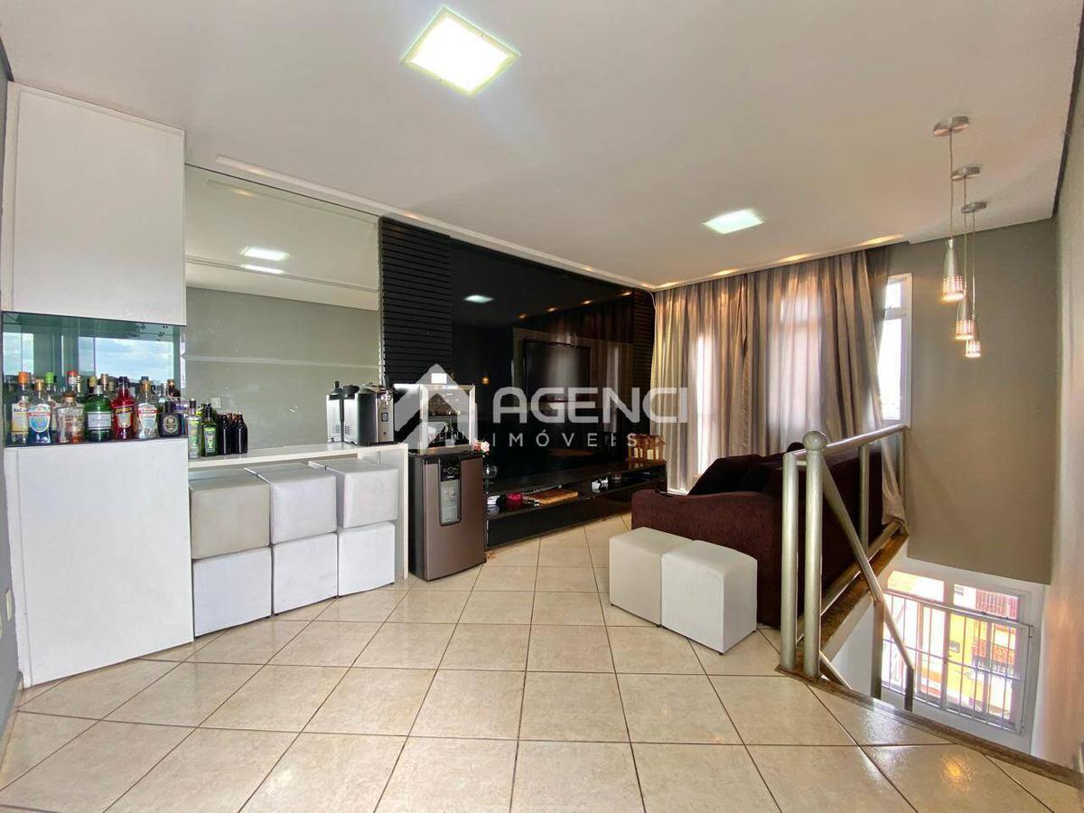 Apartamento, Santa Cruz Industrial, 3 Quartos, 0 Vaga, 1 Suíte