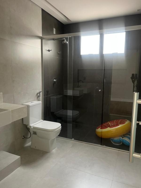 Casa, Centro, 4 Quartos, 2 Vagas, 4 Suítes