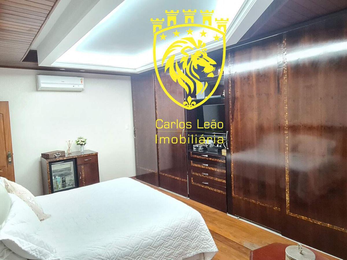 Casa, Cidade Nova, 4 Quartos, 5 Vagas, 1 Suíte