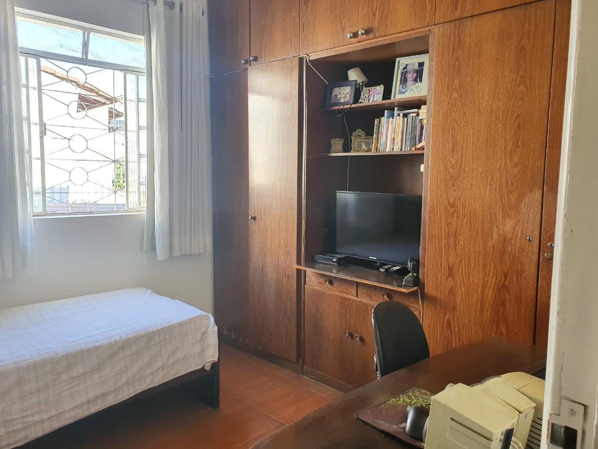 Casa, Santa Efigênia, 4 Quartos, 4 Vagas, 1 Suíte