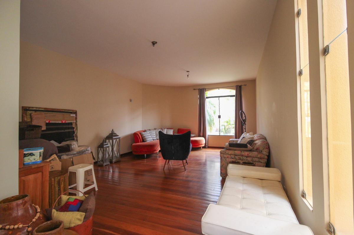 Casa, Buritis, 4 Quartos, 4 Vagas, 1 Suíte