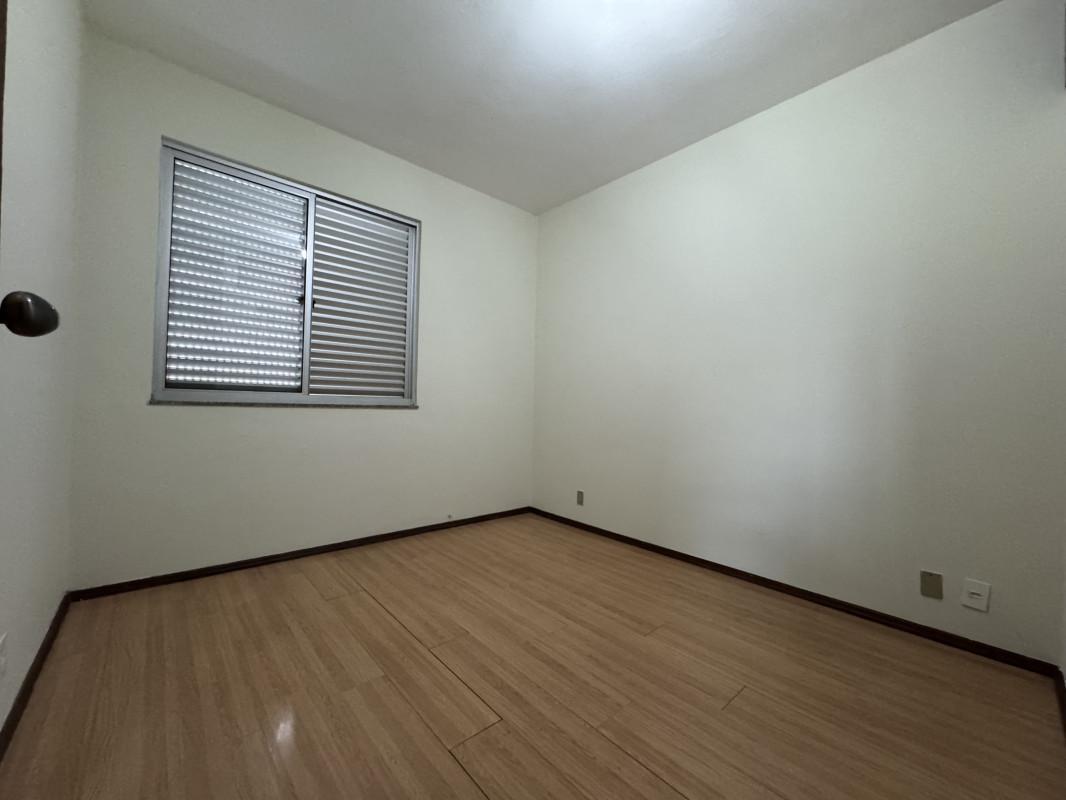 Apartamento, Sagrada Família, 3 Quartos, 2 Vagas, 1 Suíte