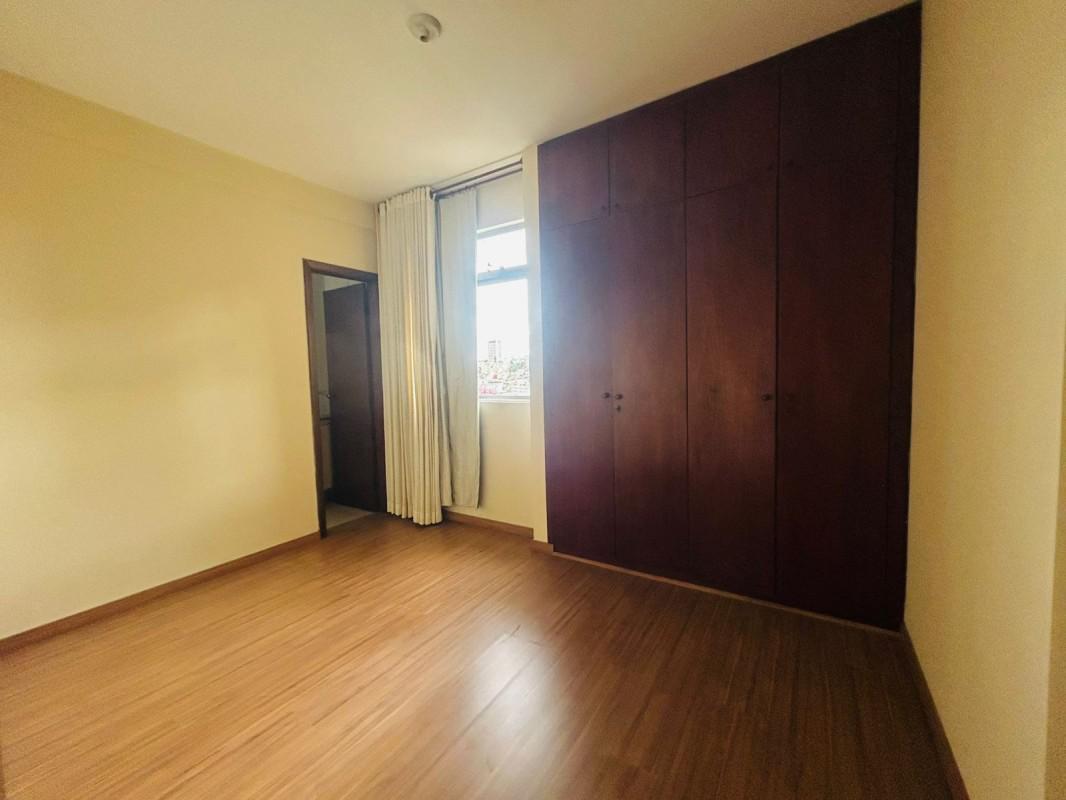 Apartamento, Sagrada Família, 3 Quartos, 1 Vaga, 1 Suíte