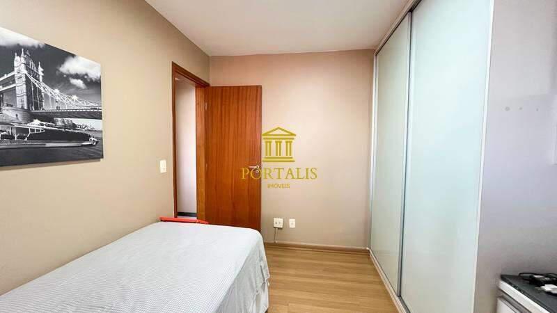 Apartamento, Sagrada Família, 3 Quartos, 2 Vagas, 1 Suíte