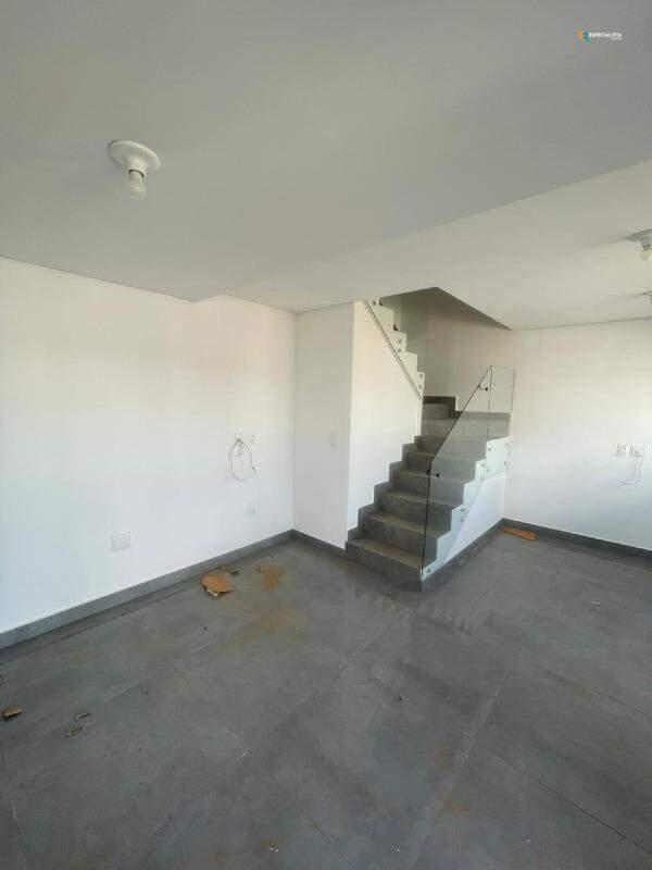 Casa, Novo Centro, 2 Quartos, 1 Vaga, 1 Suíte