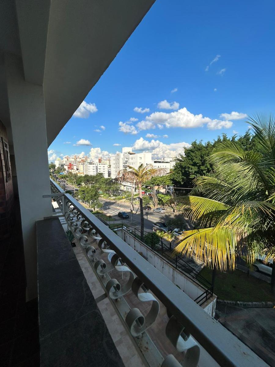 Casa Comercial, Castelo, 5 Quartos, 2 Vagas, 1 Suíte