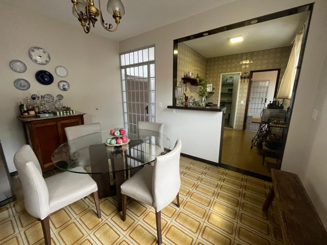 Casa, Alto dos Pinheiros, 3 Quartos, 3 Vagas, 1 Suíte