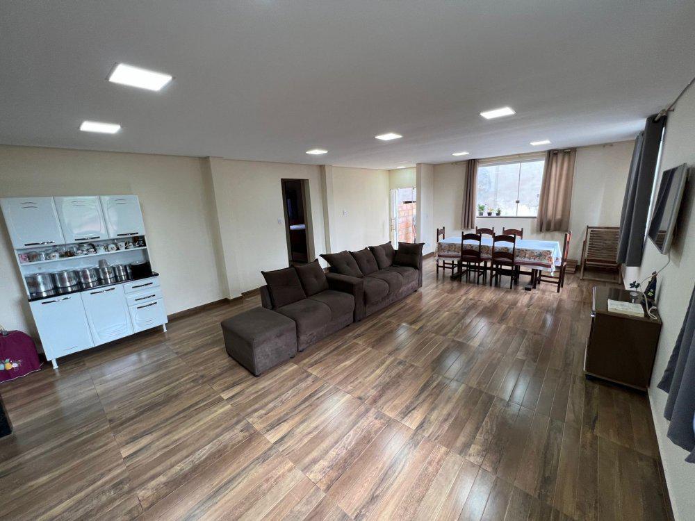 Casa, Brasília, 4 Quartos, 3 Vagas, 1 Suíte