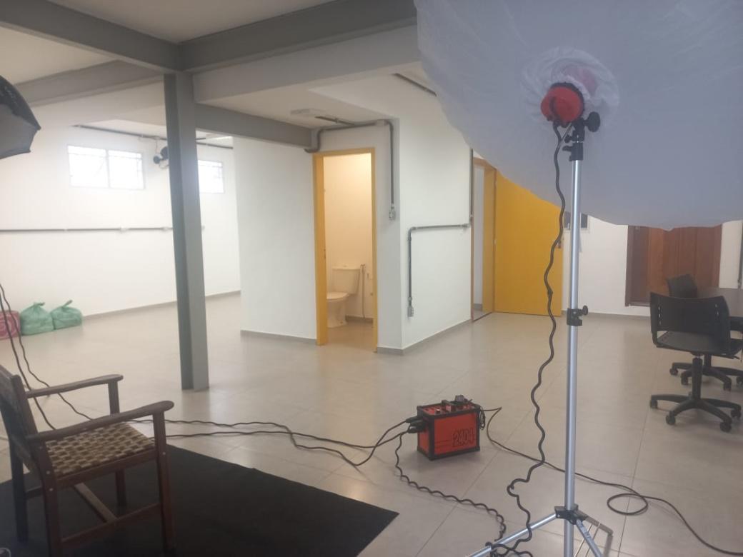 Casa Comercial, Jardim América, 1 Quarto, 1 Vaga