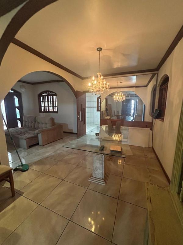 Casa, Nações Unidas, 5 Quartos, 0 Vaga, 4 Suítes