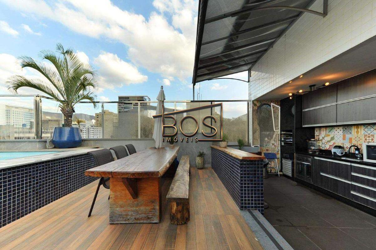 Cobertura, Funcionários, 4 Quartos, 4 Vagas, 3 Suítes