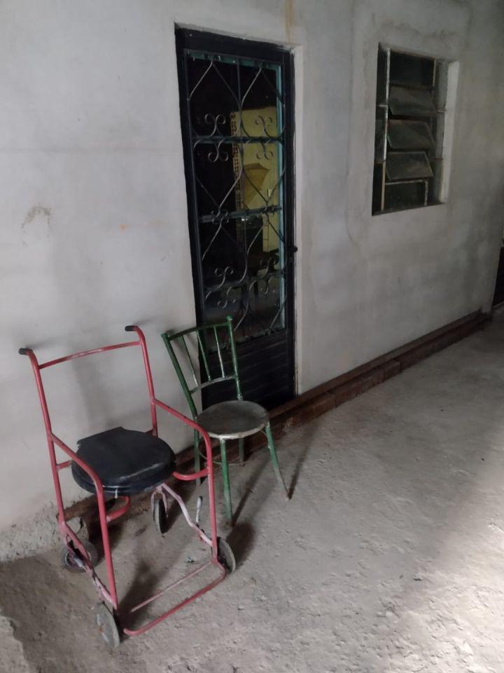 Casa, Tropical, 2 Quartos, 0 Vaga