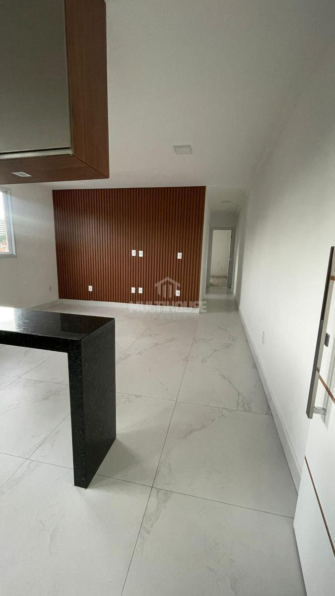 Apartamento, Castelo, 2 Quartos, 2 Vagas, 1 Suíte