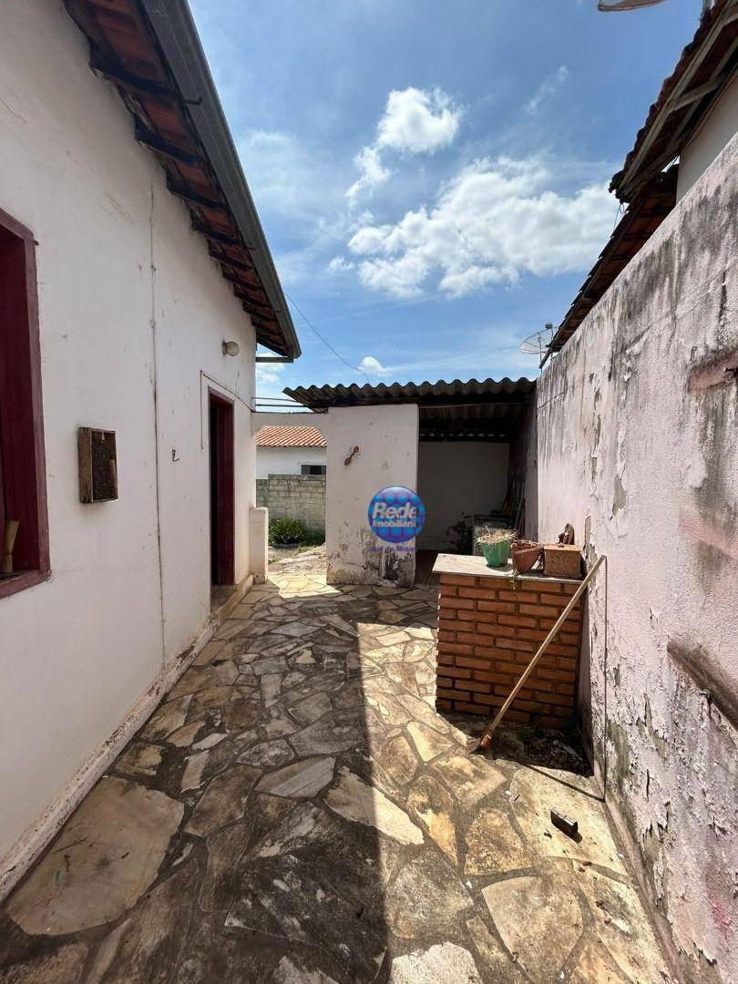 Casa, Centro, 3 Quartos, 0 Vaga