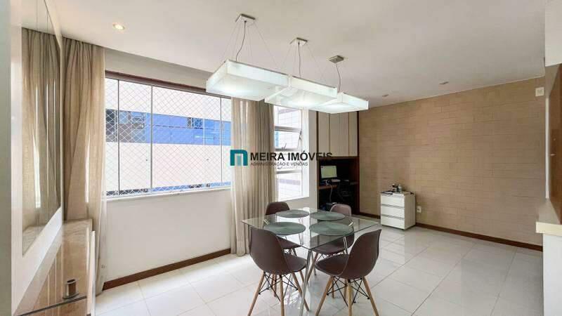 Apartamento, Funcionários, 2 Quartos, 2 Vagas, 1 Suíte
