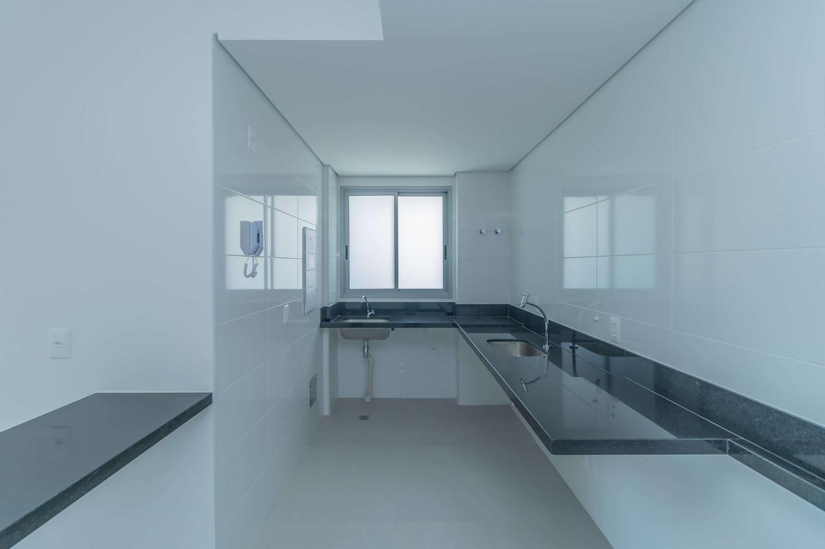 Apartamento, Sagrada Família, 3 Quartos, 2 Vagas, 1 Suíte