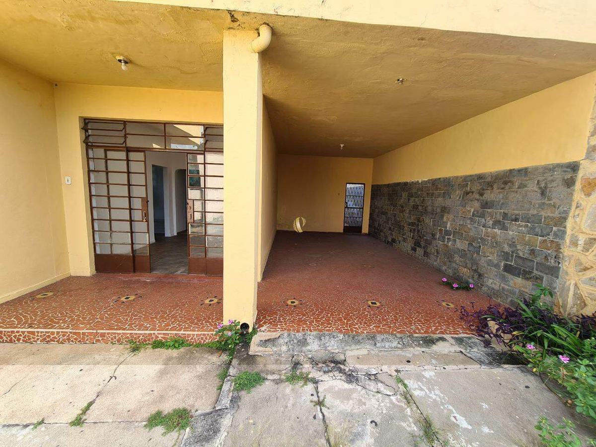 Casa, Renascença, 4 Quartos, 8 Vagas