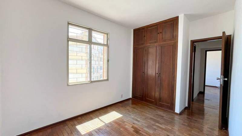 Apartamento, Vila Paris, 3 Quartos, 2 Vagas, 1 Suíte