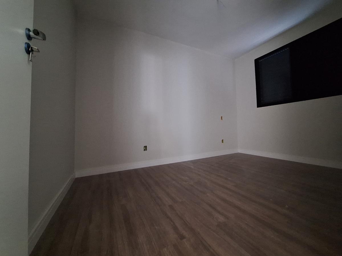 Apartamento, Sagrada Família, 3 Quartos, 2 Vagas, 1 Suíte