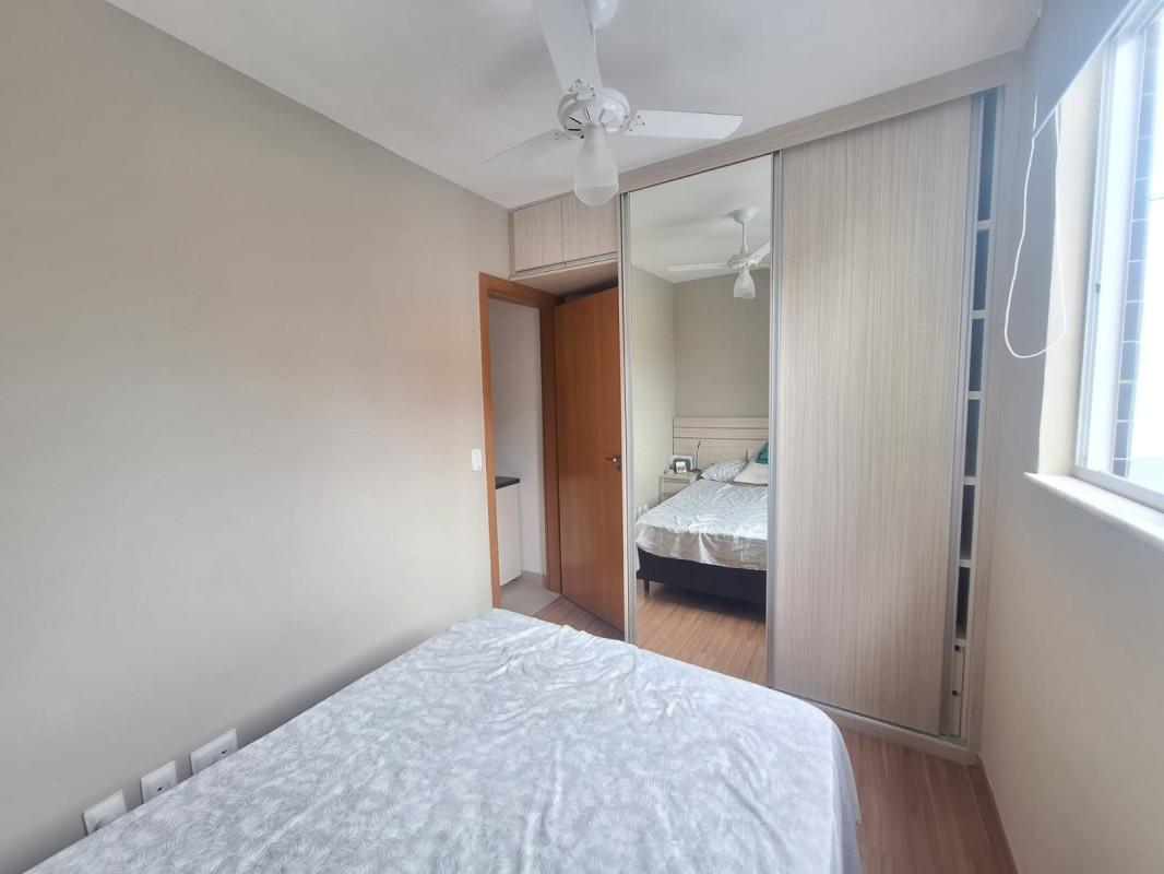 Apartamento, Sagrada Família, 2 Quartos, 1 Vaga