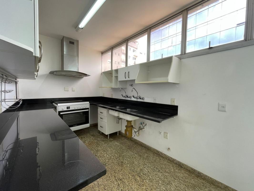 Cobertura, Savassi, 4 Quartos, 3 Vagas, 3 Suítes