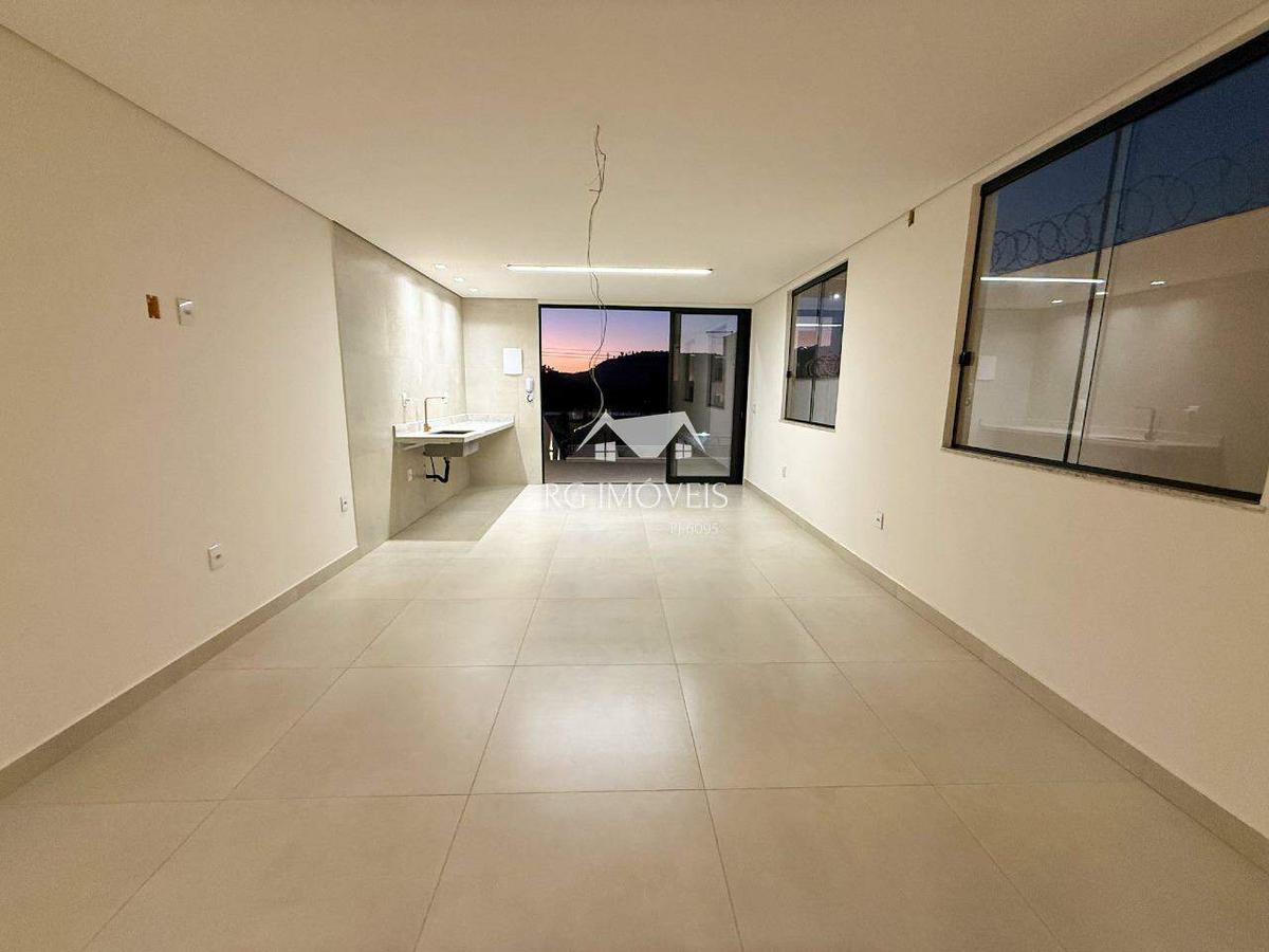 Casa, Masterville, 3 Quartos, 4 Vagas, 3 Suítes