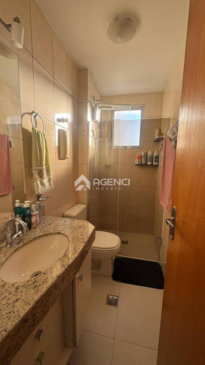 Apartamento, Castelo, 2 Quartos, 0 Vaga, 1 Suíte