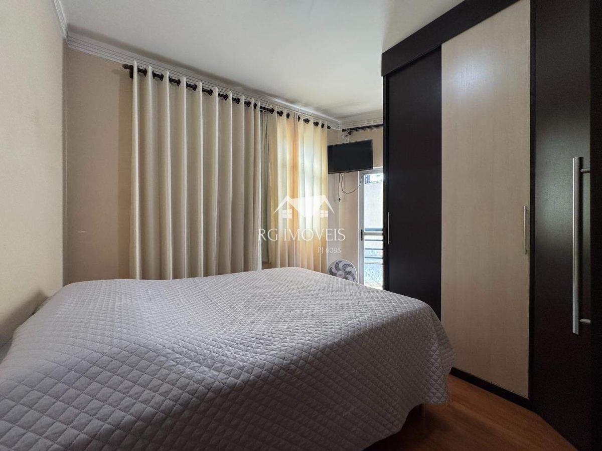 Apartamento, Barreiro, 3 Quartos, 2 Vagas, 1 Suíte