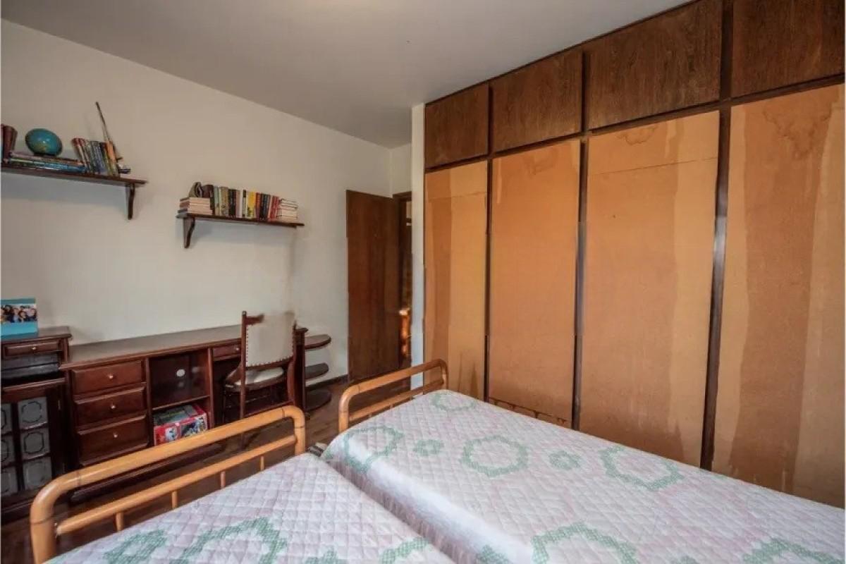 Casa, Mangabeiras, 4 Quartos, 4 Vagas, 1 Suíte