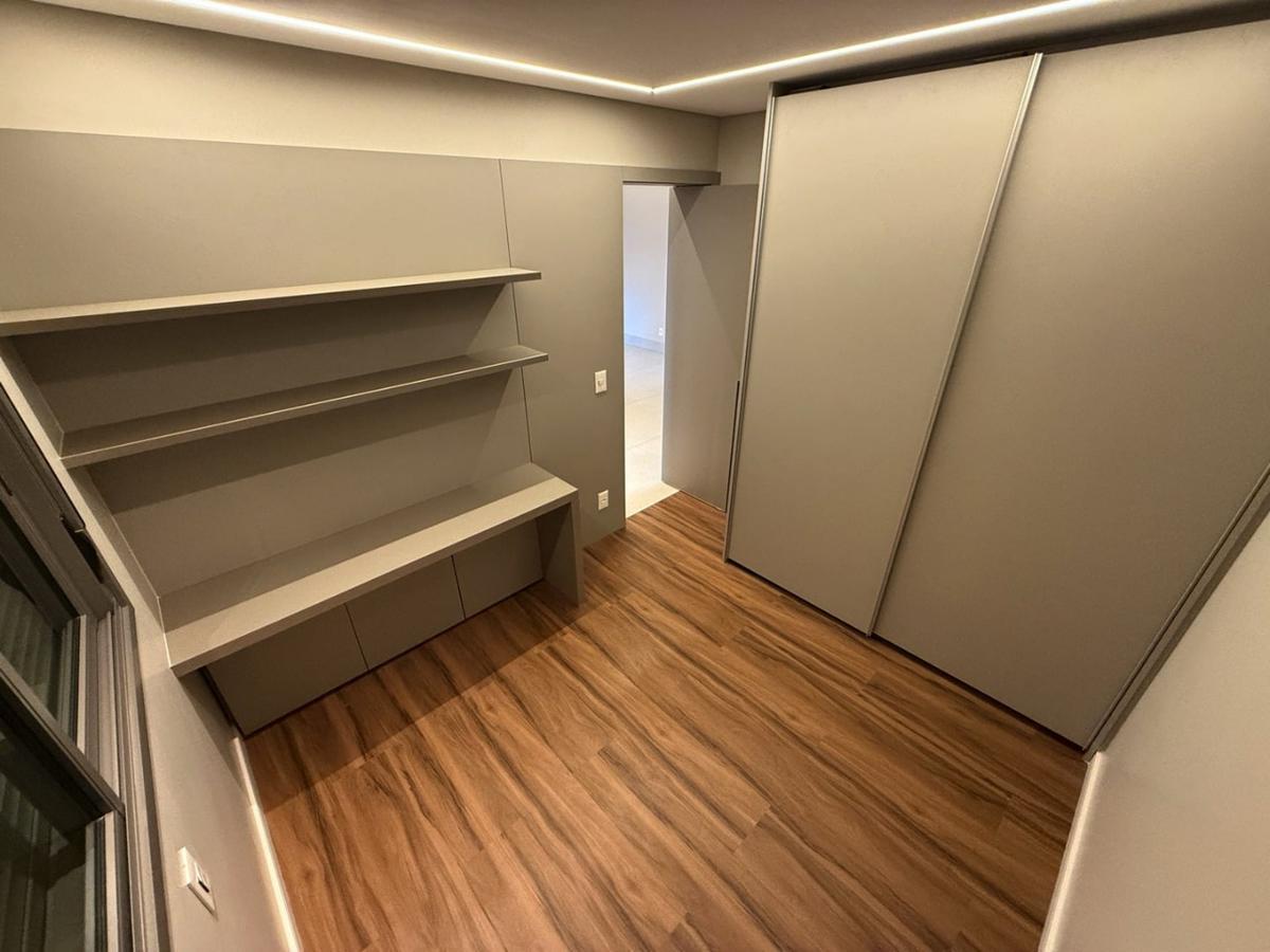 Apartamento, Funcionários, 2 Quartos, 2 Vagas, 1 Suíte
