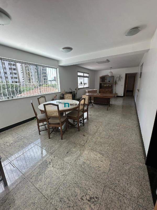 Apartamento, Funcionários, 4 Quartos, 2 Vagas, 1 Suíte