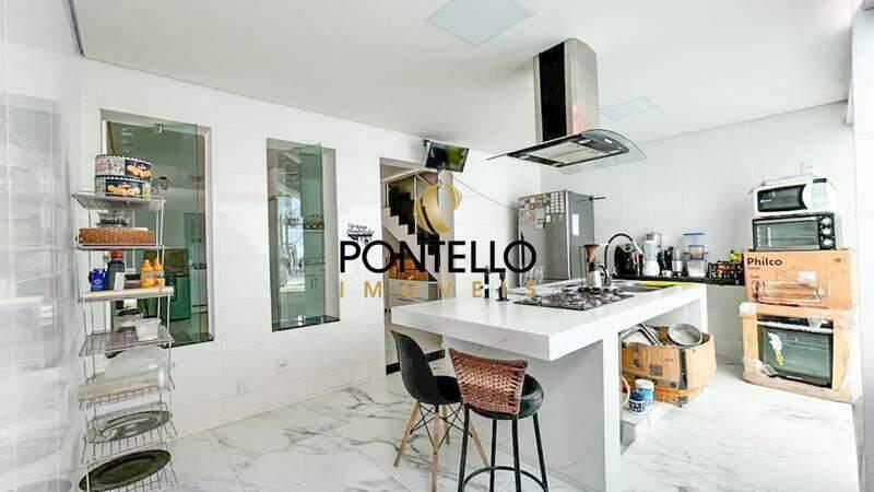 Casa, Santa Branca, 2 Quartos, 1 Vaga, 2 Suítes