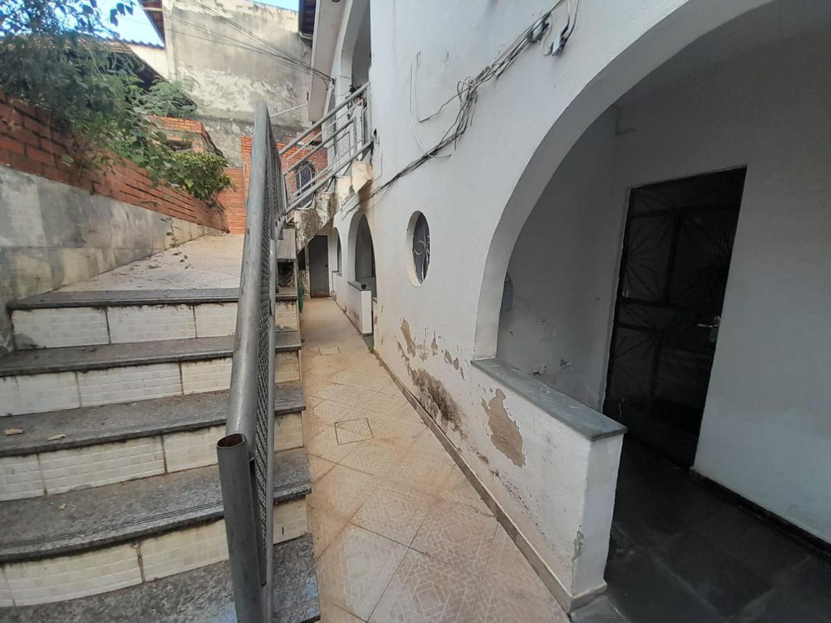 Casa, Cachoeirinha, 2 Quartos, 4 Vagas