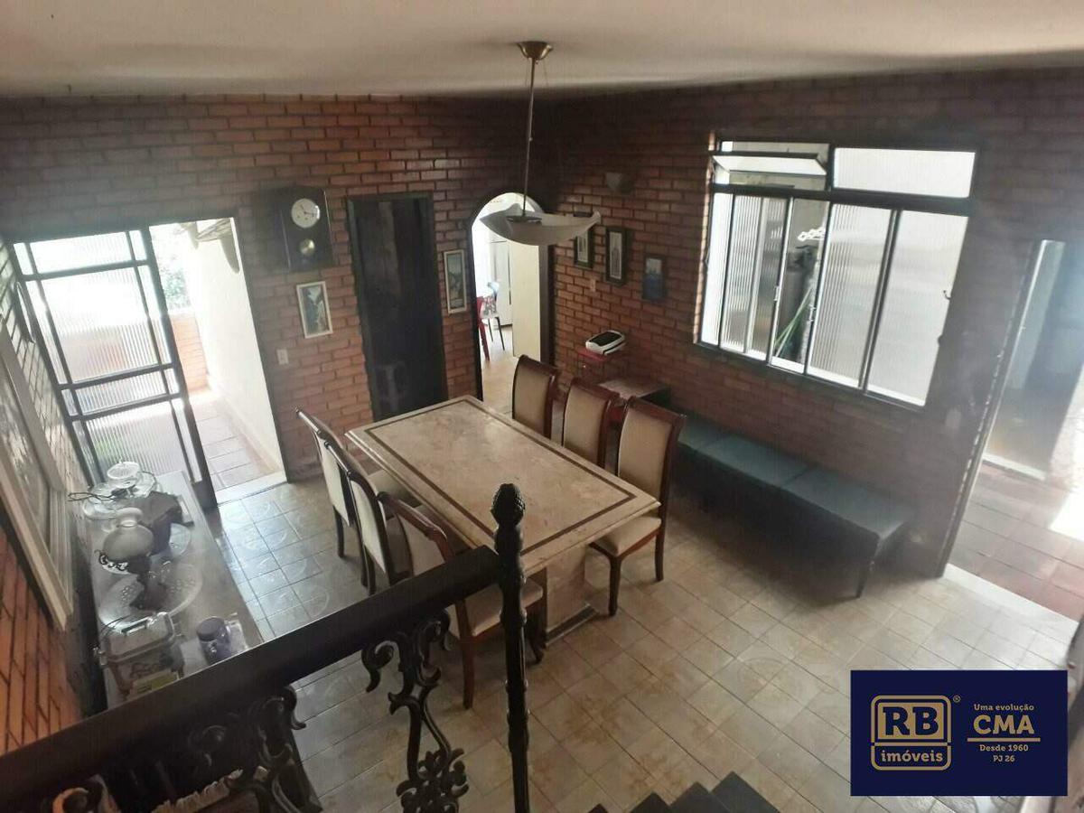 Casa, Coração de Jesus, 3 Quartos, 4 Vagas, 1 Suíte