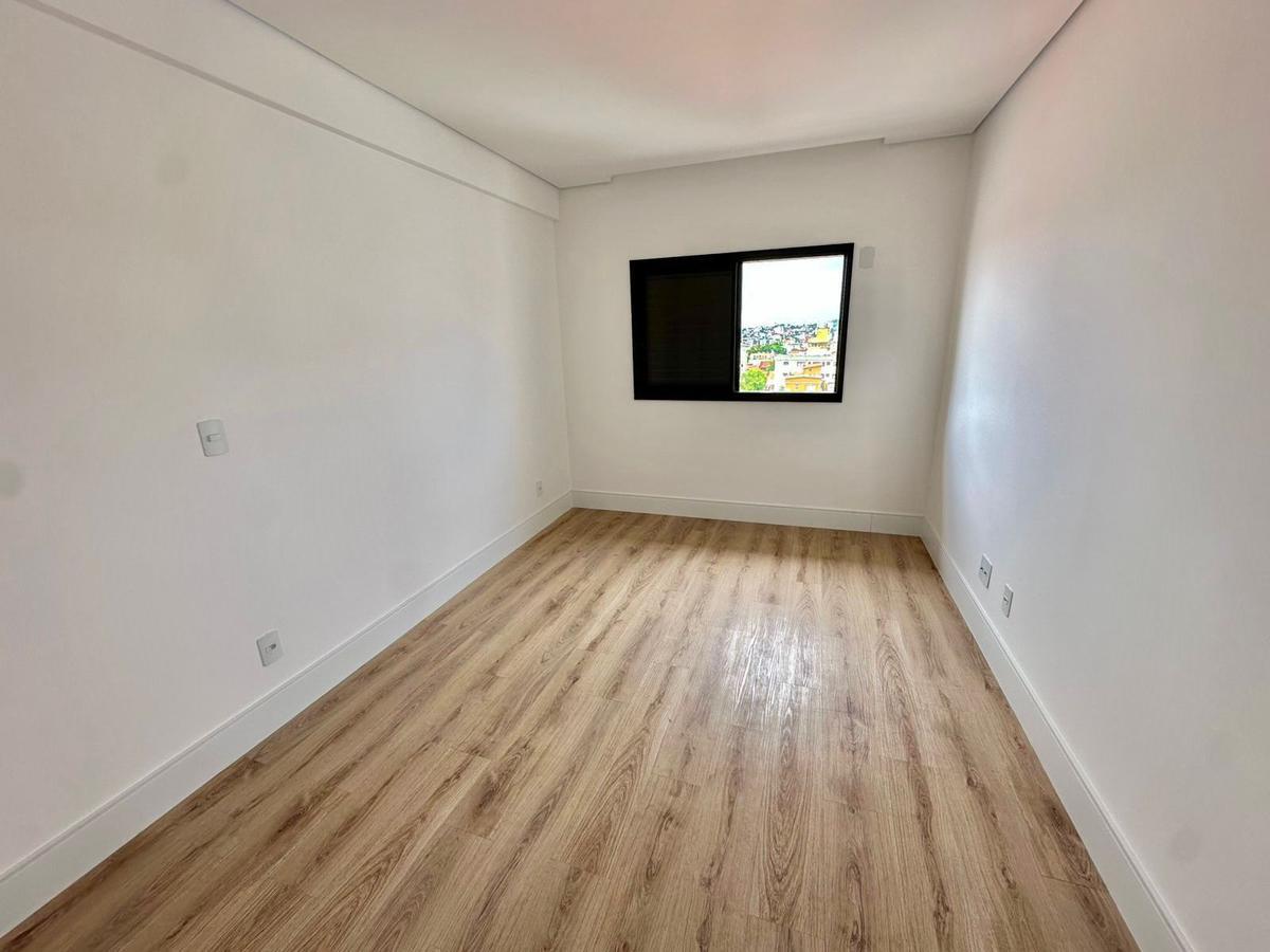 Cobertura, Renascença, 2 Quartos, 2 Vagas, 1 Suíte