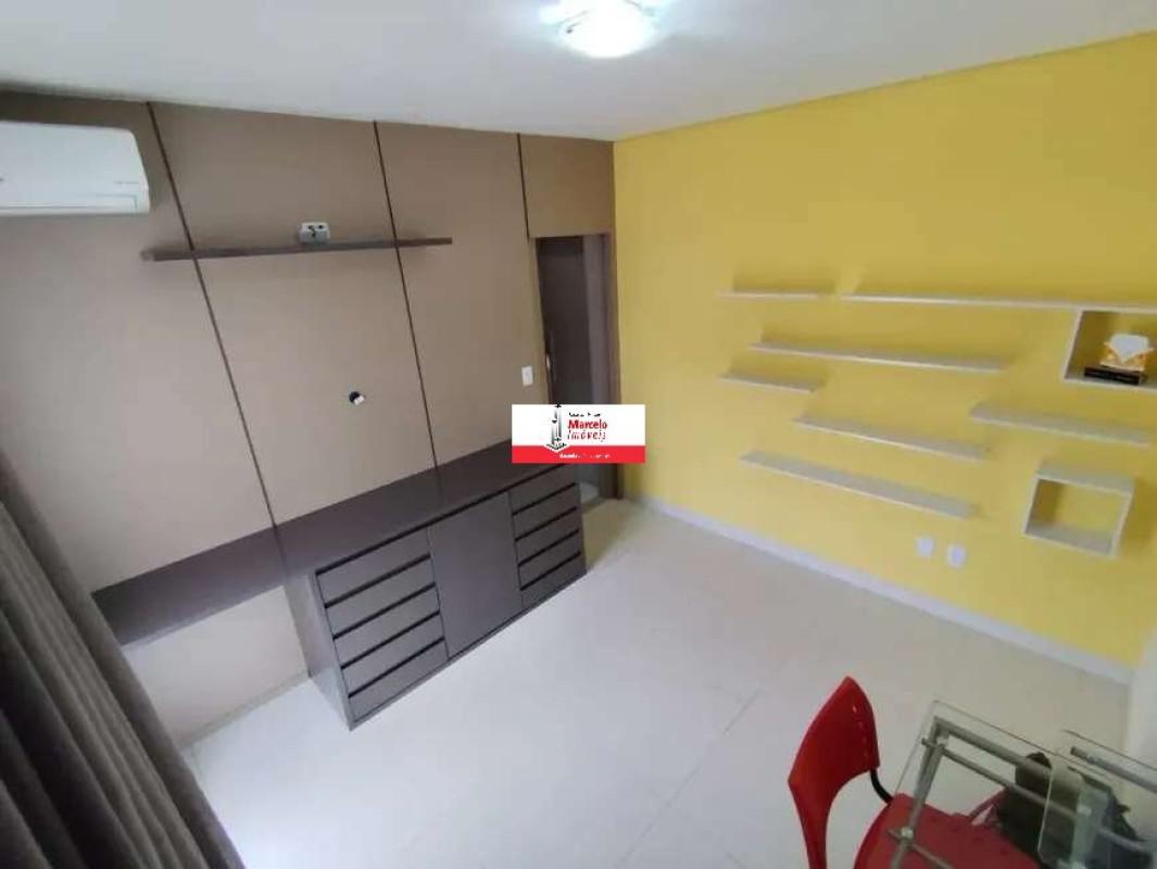Casa, Trevo, 3 Quartos, 2 Vagas, 1 Suíte