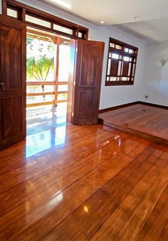 Casa, Serrano, 5 Quartos, 4 Vagas, 1 Suíte