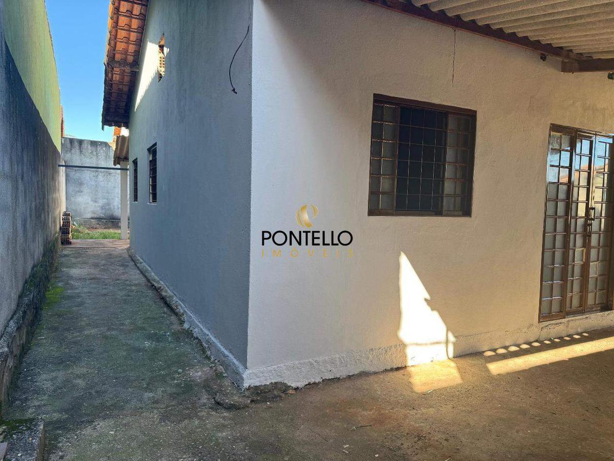 Casa, CDI, 3 Quartos, 2 Vagas