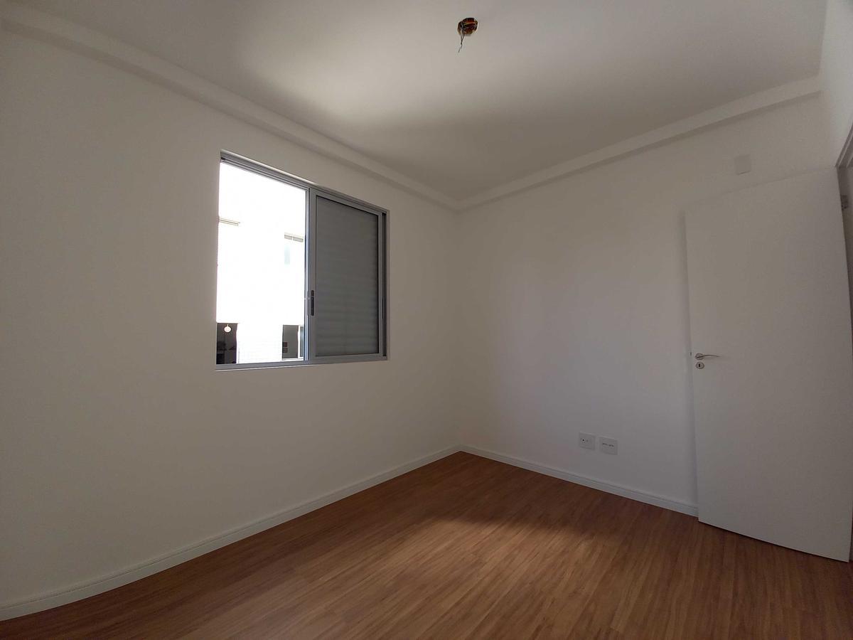 Cobertura, Alto Barroca, 2 Quartos, 2 Vagas, 1 Suíte